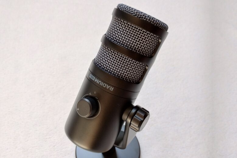 mikrofon Genesis Radium 350D widziany z boku
