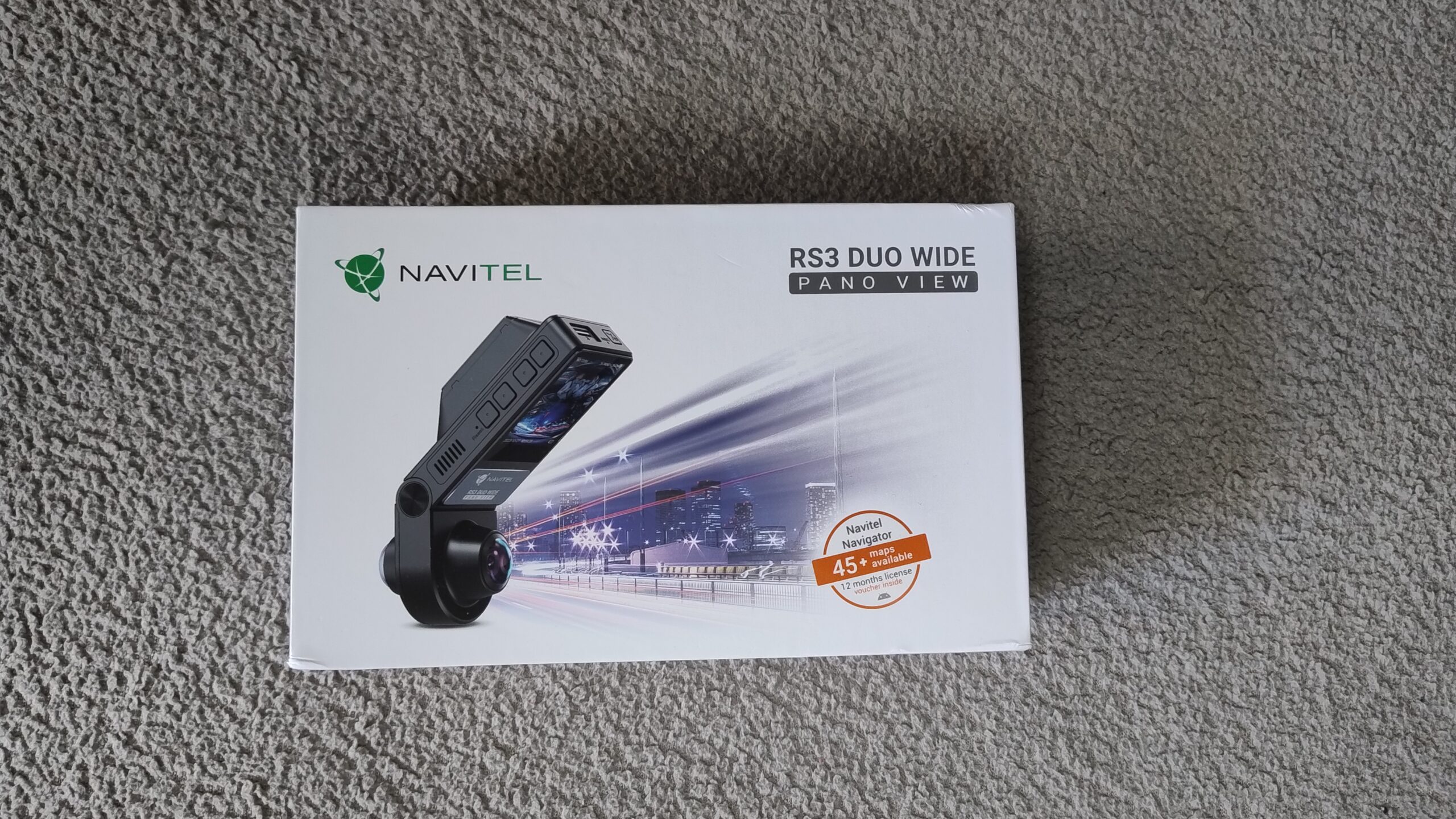 Pudełko od Navitel RS3 DUO WIDE