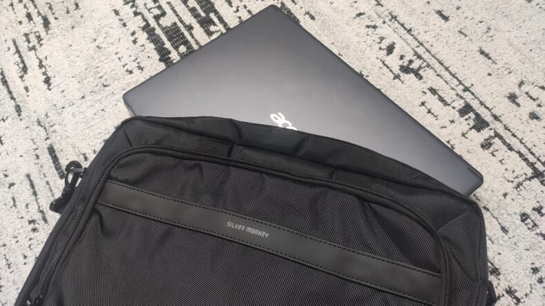 Silver Monkey MoveBag 2.0 – wodoodporna torba na laptopa 15,6”
