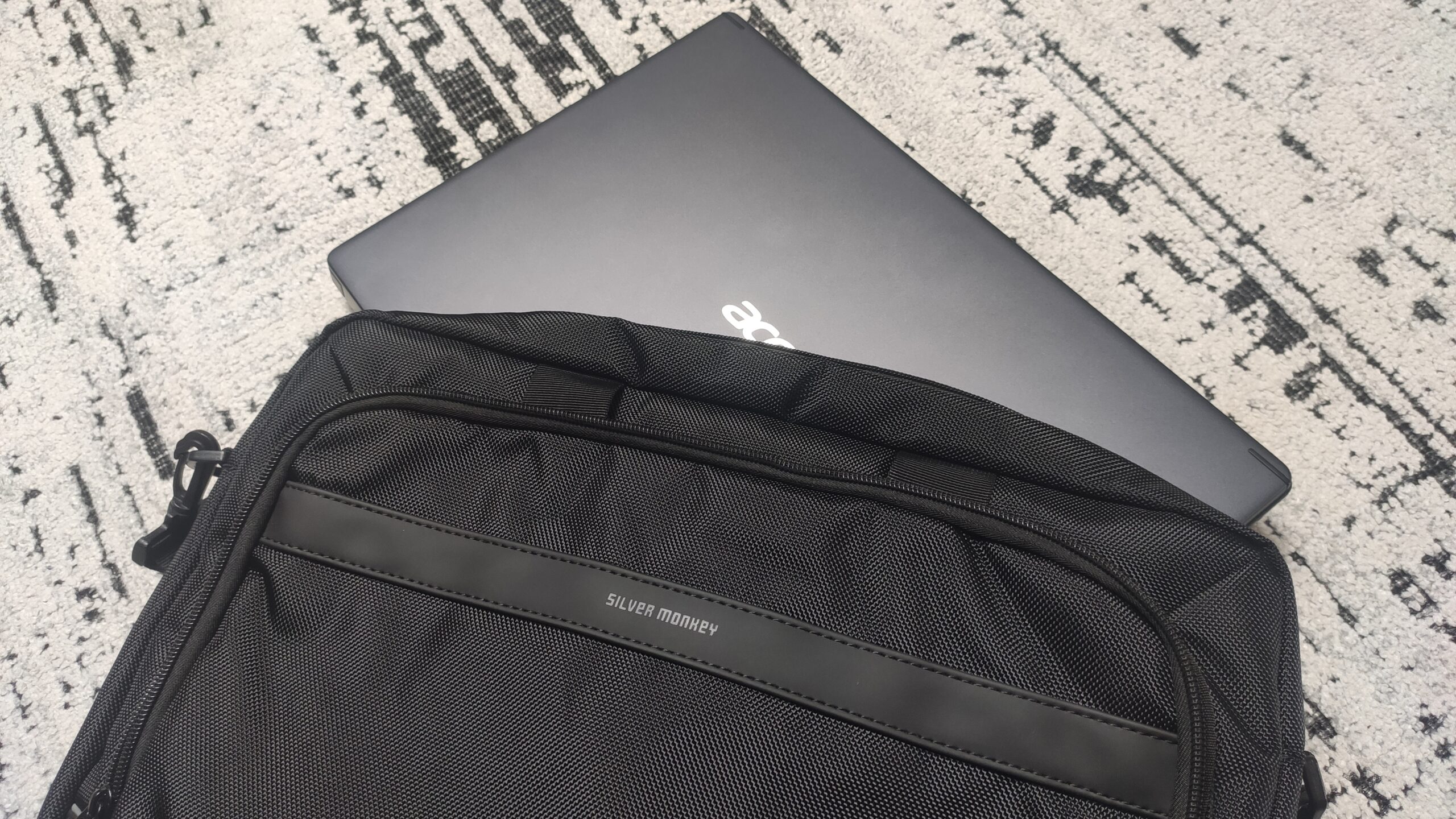 Silver Monkey MoveBag 2.0 – wodoodporna torba na laptopa 15,6”