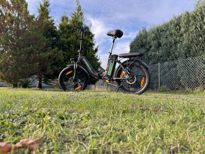 Recenzja elektrycznego roweru składanego Hitway BK6S