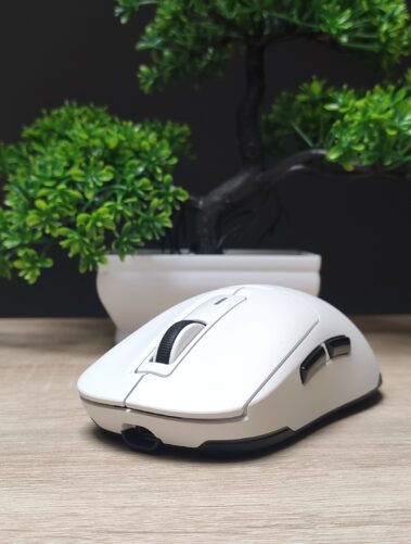 Genesis Zircon 660