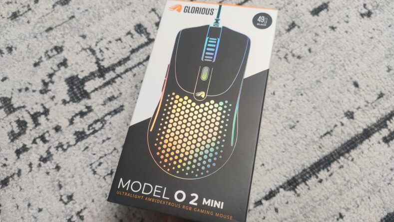 Glorious Model O 2 Mini – mała myszka z potężnym problemem