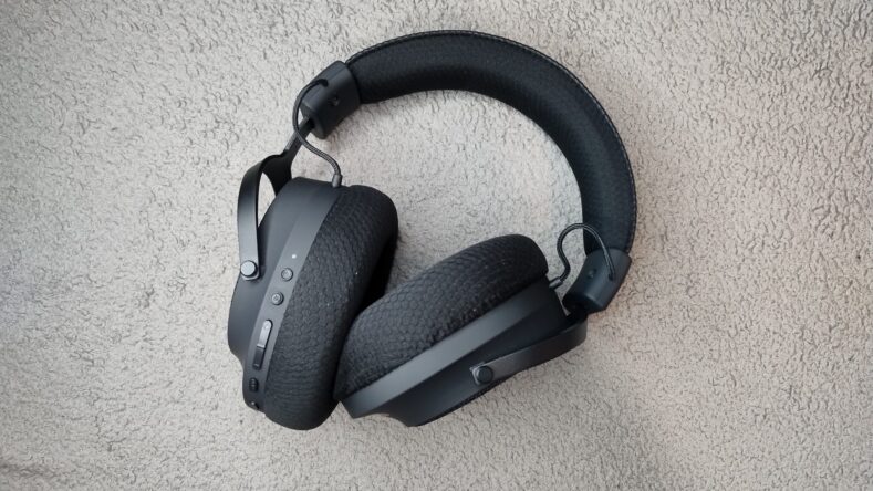 Recenzja Redragon H858 Arrow Pro Carbon – jakość premium za 250 zł