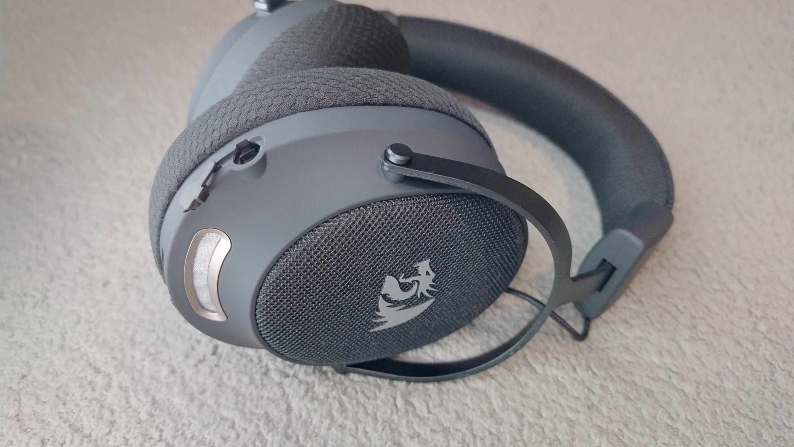 Redragon H858 Arrow Pro Carbon