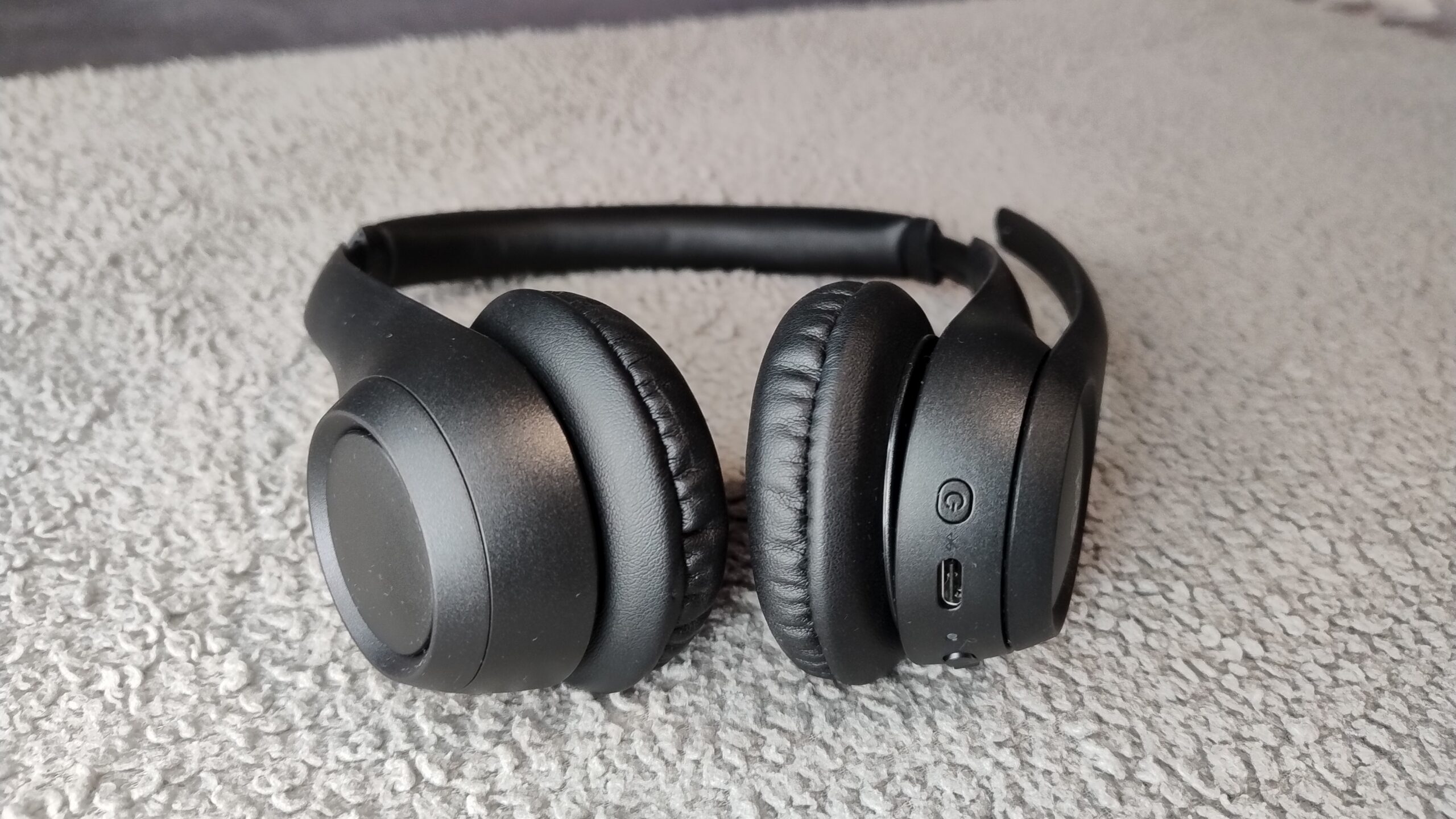 Logitech Zone 300