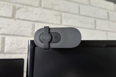 Logitech Brio 100 kamerka internetowa