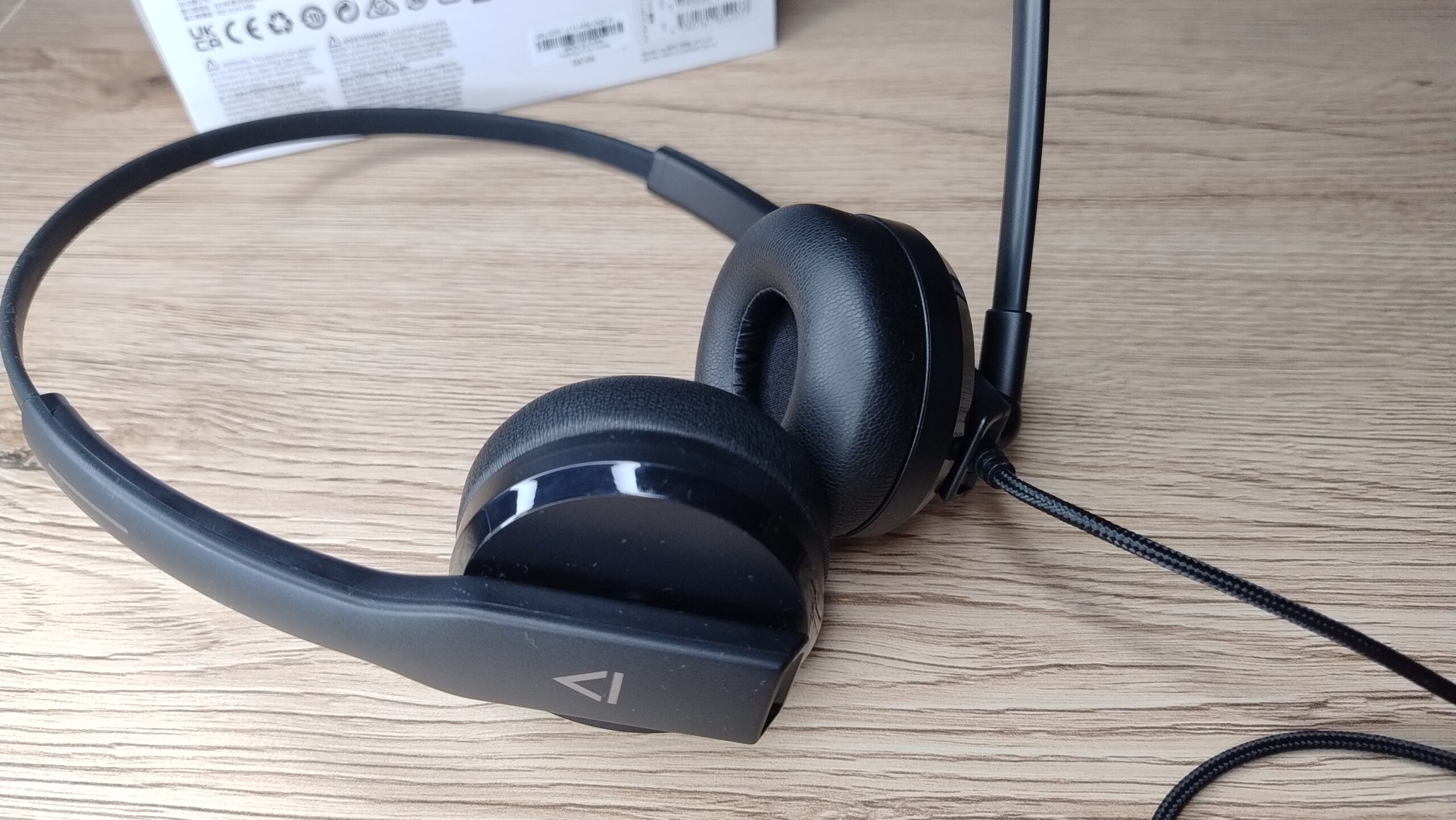 CREATIVE HS-230