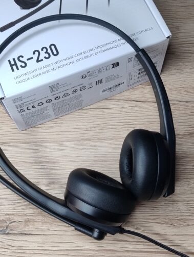 CREATIVE HS-230