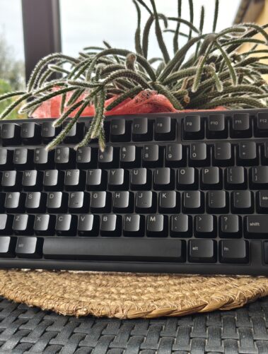 Glorious GMBK 75%