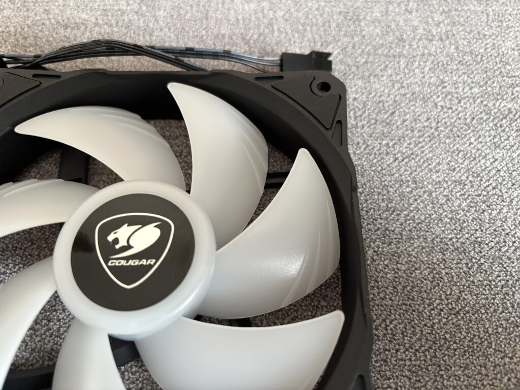 Recenzja COUGAR Poseidon Elite ARGB 360 56 IMG 2985