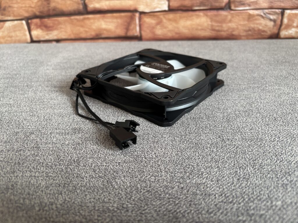 Recenzja COUGAR Poseidon Elite ARGB 360 64 IMG 2990