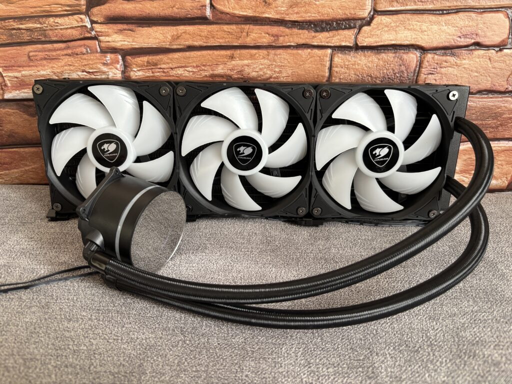 Recenzja COUGAR Poseidon Elite ARGB 360 68 IMG 3022