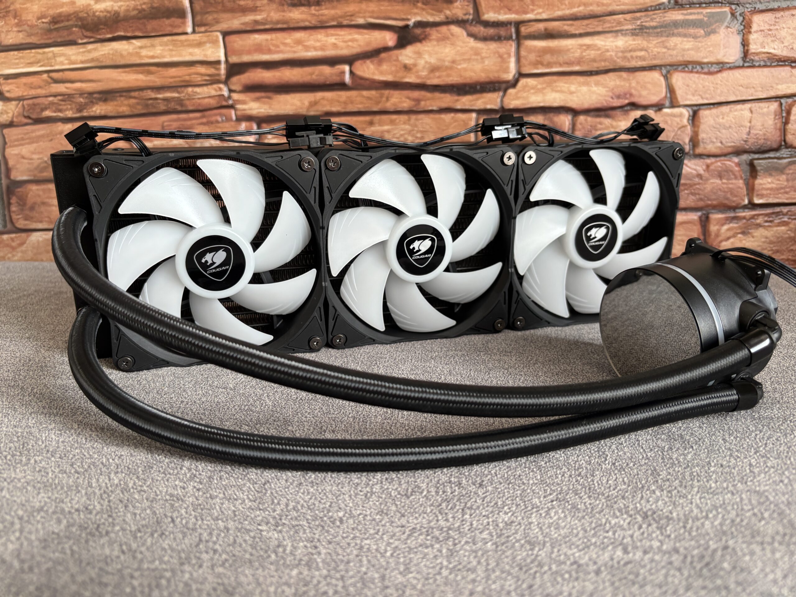 Recenzja COUGAR Poseidon Elite ARGB 360