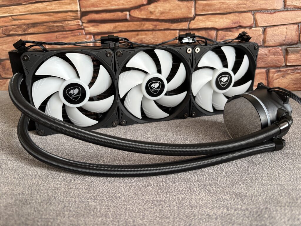 Recenzja COUGAR Poseidon Elite ARGB 360 70 IMG 3026