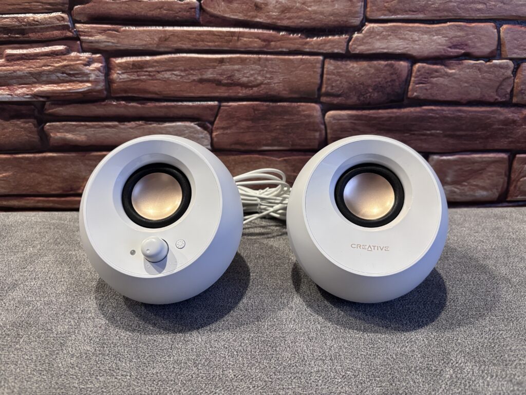 Creative Pebble SE i Creative Pebble V3 36 IMG 3313