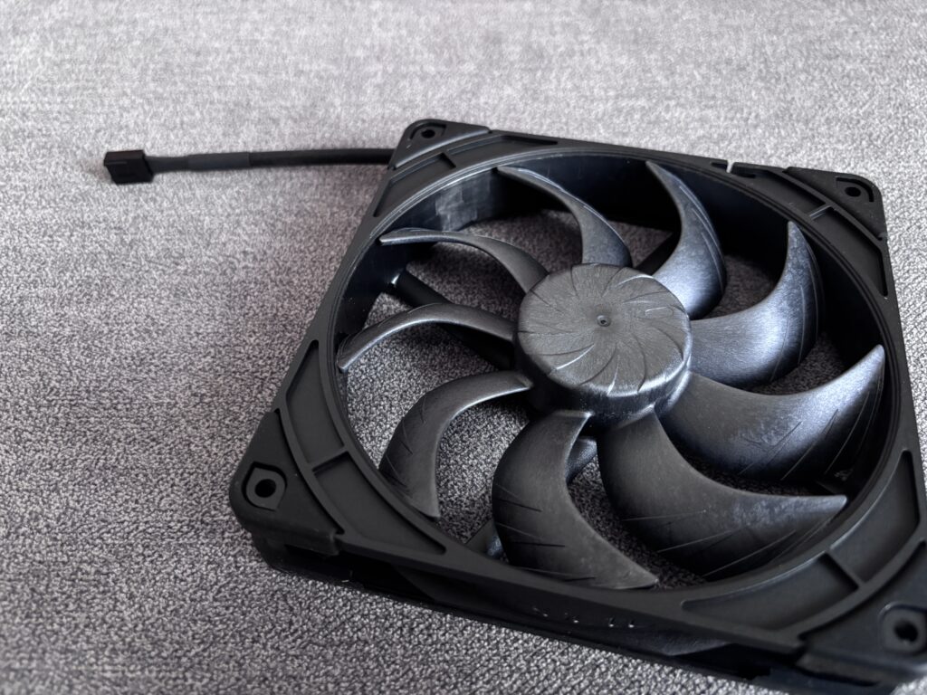 Recenzja Noctua NF-A14x25 G2 oraz NF-A14x25r G2 chromax.black 54 IMG 3539