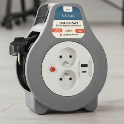 Marka Montis wprowadziła przedłużacz domowy z USB do ładowania sprzętów mobilnych 27 Przedłużacz domowy marki Montis z USB w domu