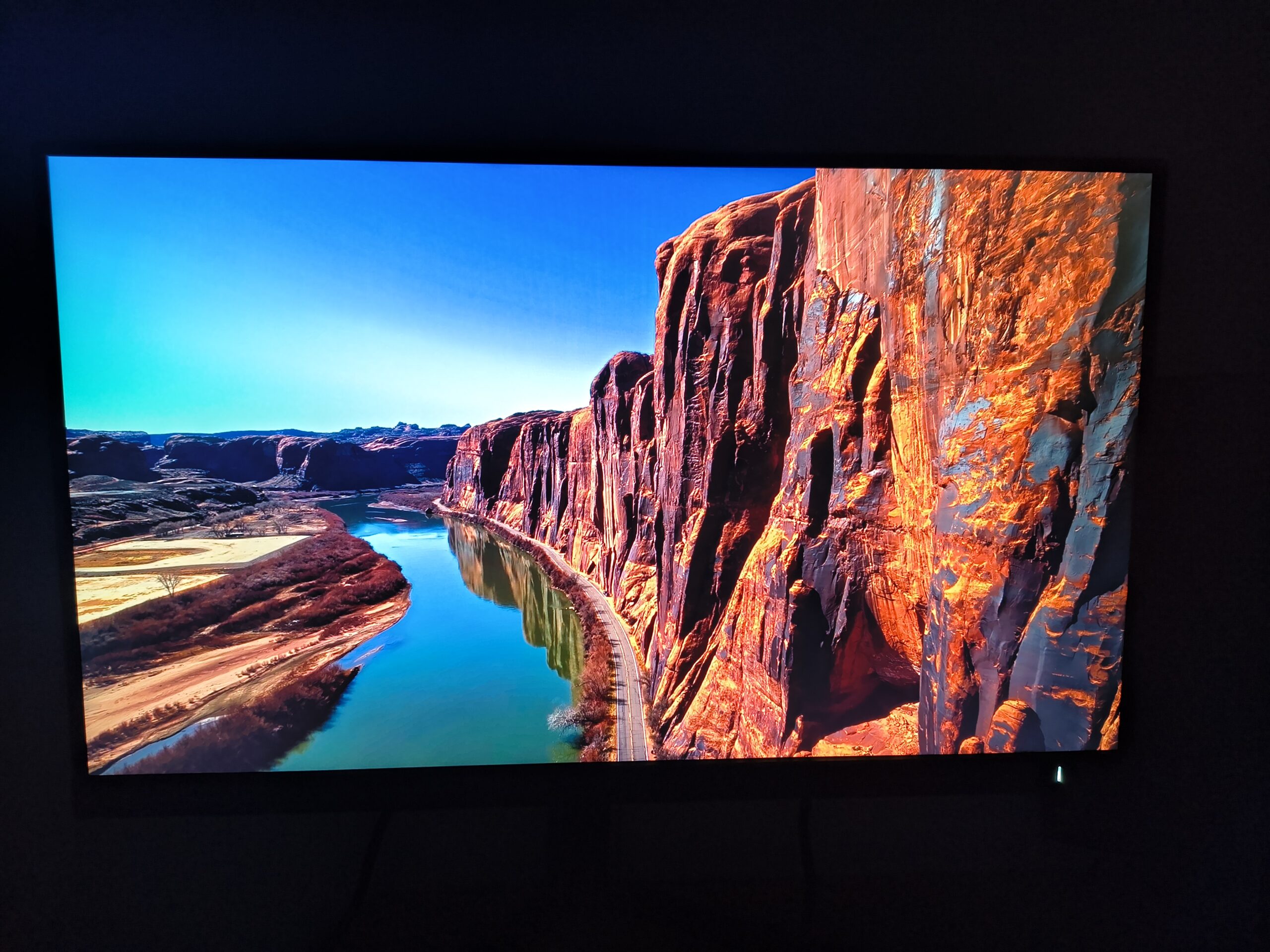 Recenzja Philips Evnia 27M2N3800A/00. 1100 zł za monitor do gier z trybem podwójnej rozdzielczości? 39 Ekran Philips Evnia 27M2N3800A