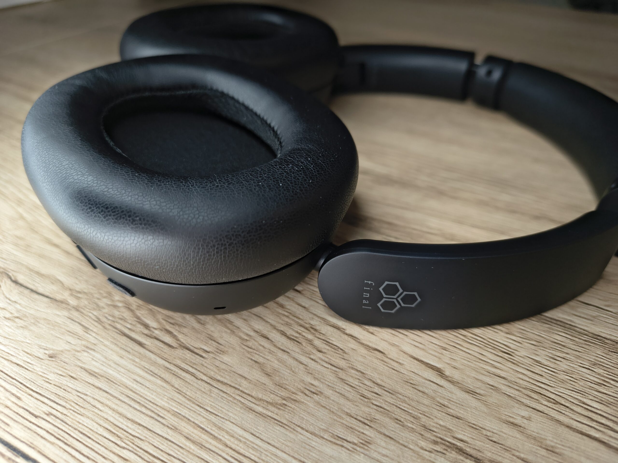 Final UX1000 – nauszne, miękkie i z dobrym dźwiękiem 36 Final UX1000