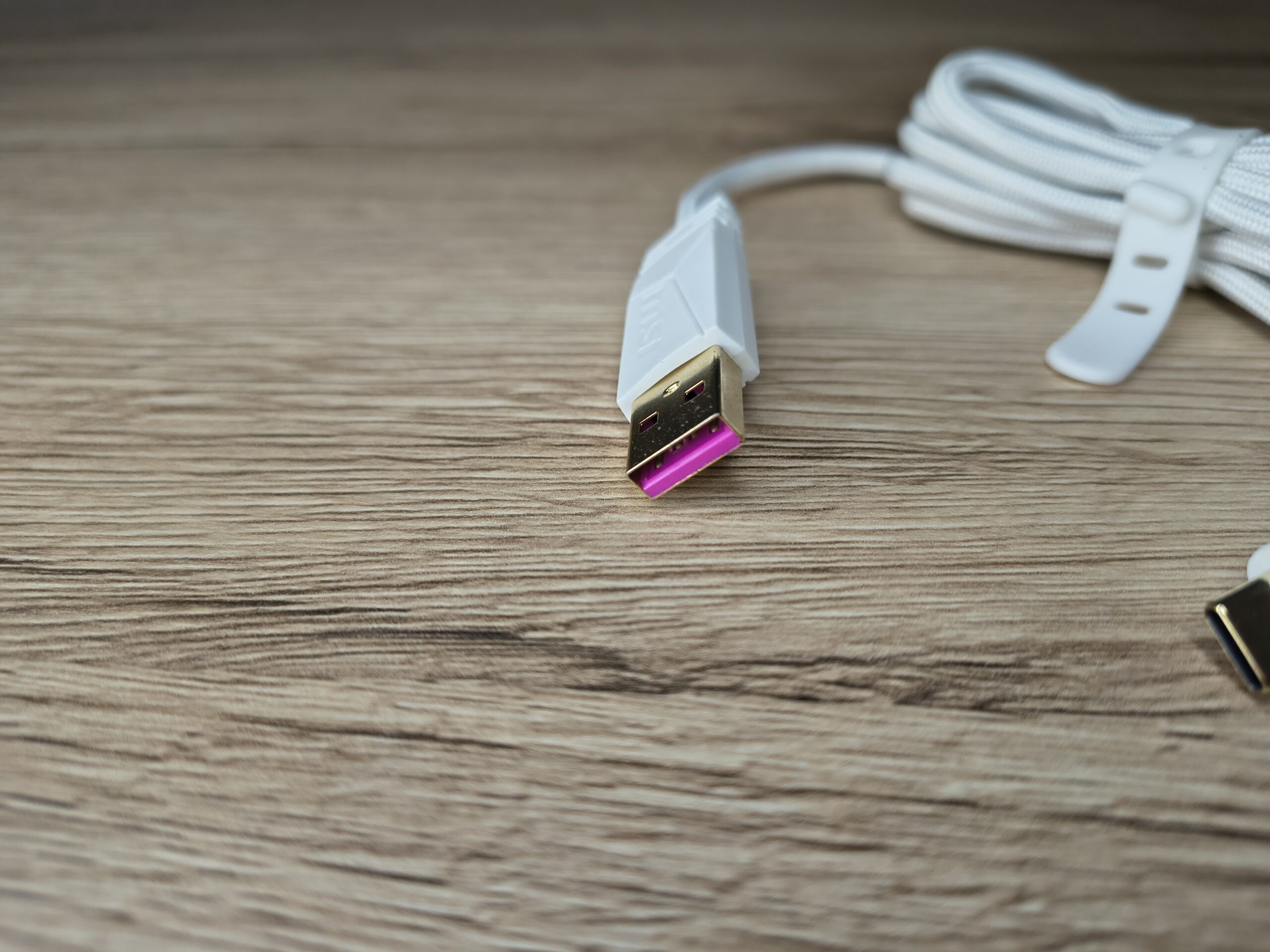 Recenzja MSI Versa 300 Wireless – zwinna i tania myszka gamingowa? 48 MSI Versa 300 Wireless