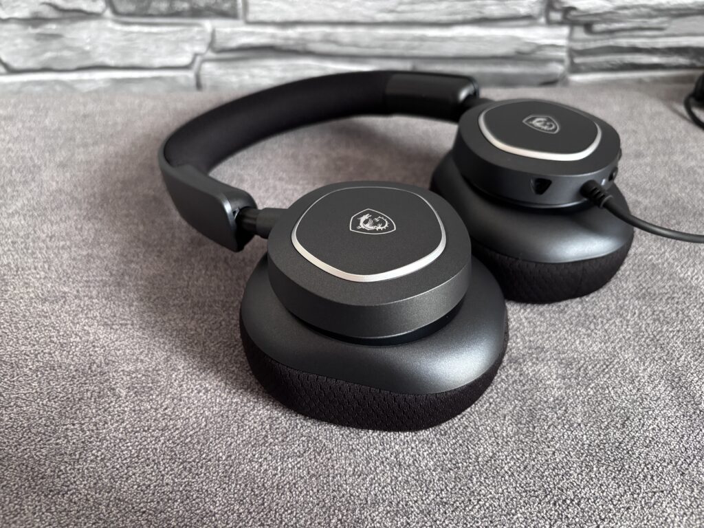 Recenzja słuchawek MSI Maestro 300 70 IMG 4702