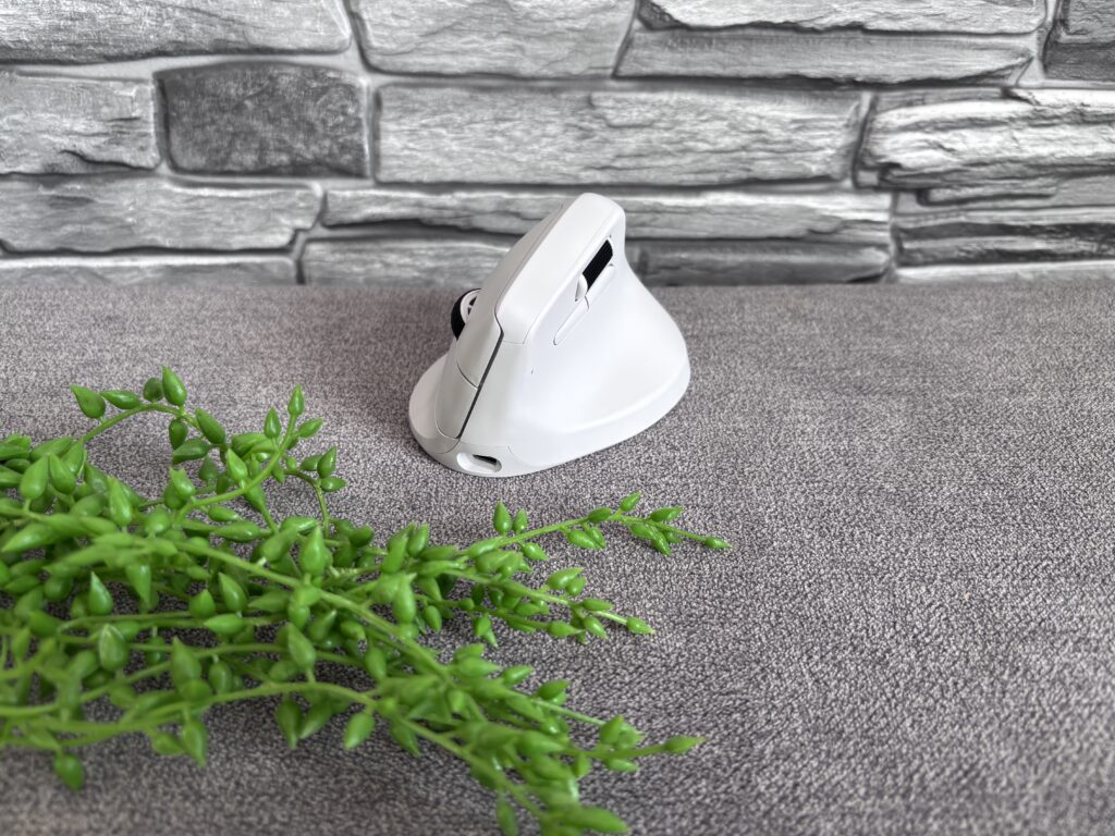 Keychron M5 White – recenzja pionowej myszy ergonomicznej 36 IMG 4764