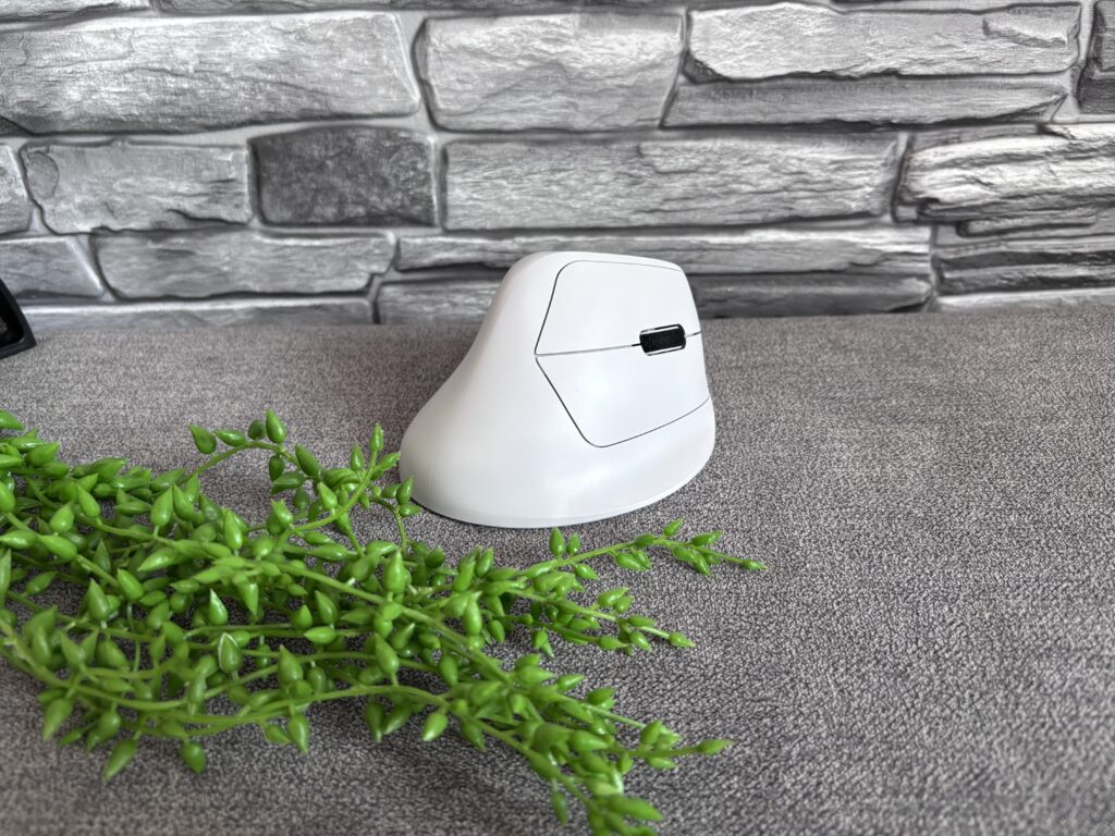 Keychron M5 White – recenzja pionowej myszy ergonomicznej 42 IMG 4767