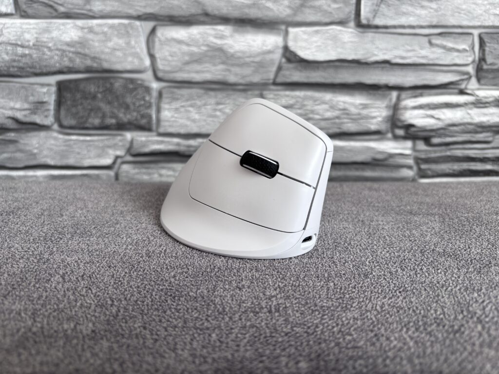 Keychron M5 White – recenzja pionowej myszy ergonomicznej 56 IMG 4781