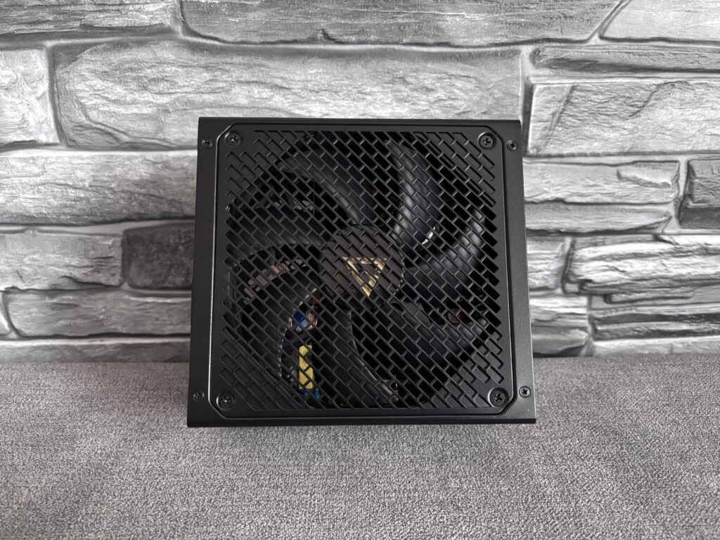 Recenzja Modecom Volcano HEX 850W Platinum 32 IMG 5046