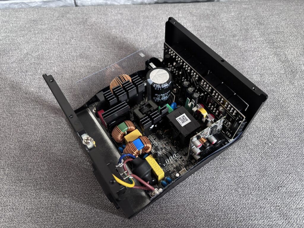 Recenzja Modecom Volcano HEX 850W Platinum 56 IMG 5070