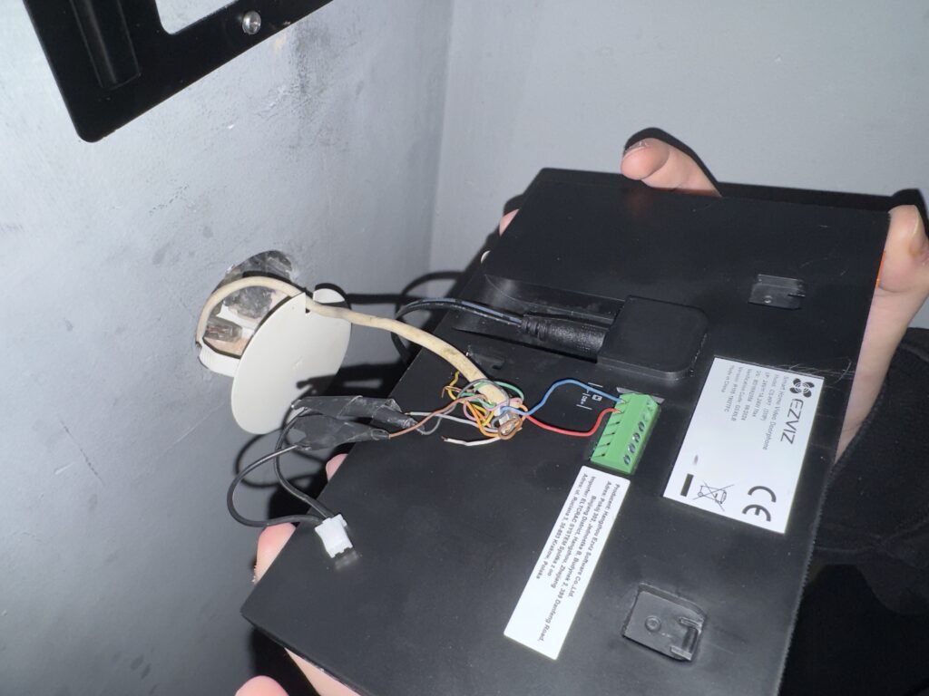 EZVIZ HP7 – test inteligentnego wideodomofonu 2K z ekranem 7" 52 IMG 5304