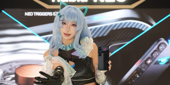 MWC Barcelona 2026: seria nubia Neo 5 – jedyny w swojej klasie smartfon z wbudowanym wentylatorem 45 nubia neo5 A coser presents the exclusive AI Copilot Demi 2.0