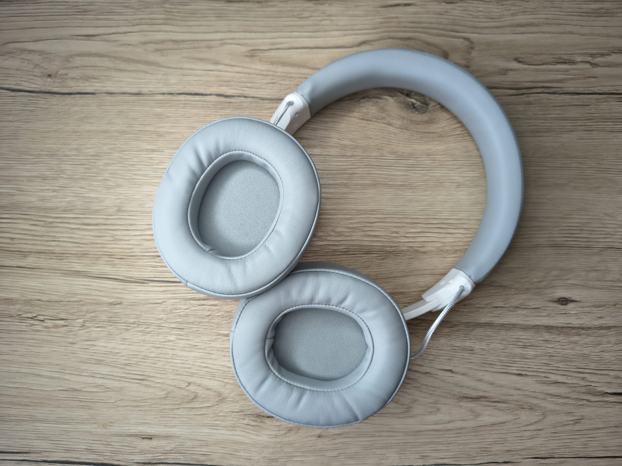 Słuchawki REDRAGON Spectra Pro H889WG – na bogato w niskiej cenie? 46 Słuchawki REDRAGON Spectra Pro H889WG