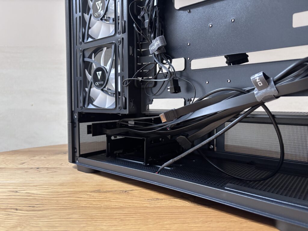 Recenzja Modecom Volcano AQ400 ARGB Midi 74 IMG 5174