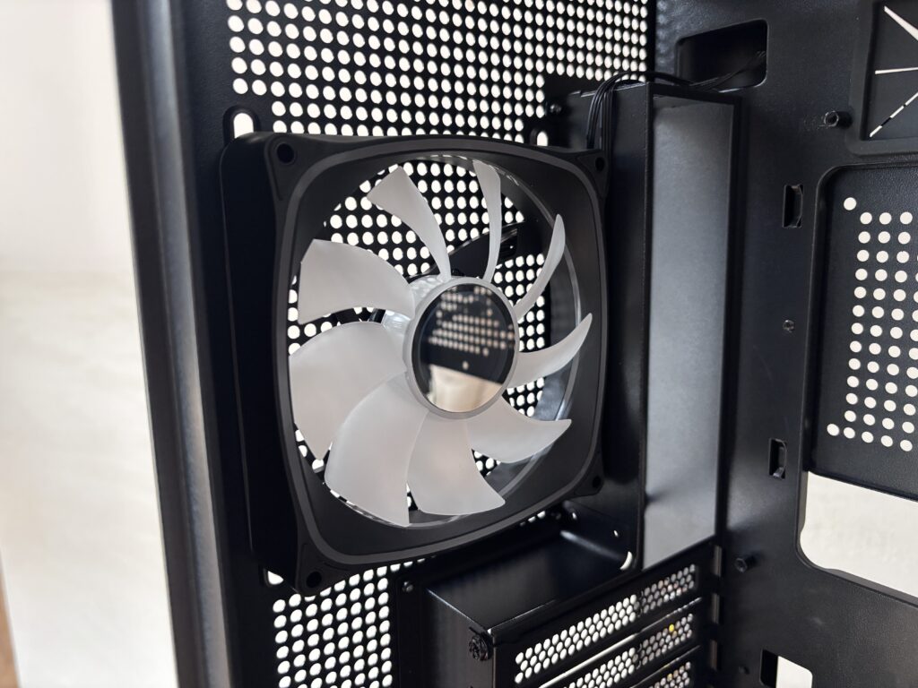 Recenzja Modecom Volcano AQ400 ARGB Midi 80 IMG 5179