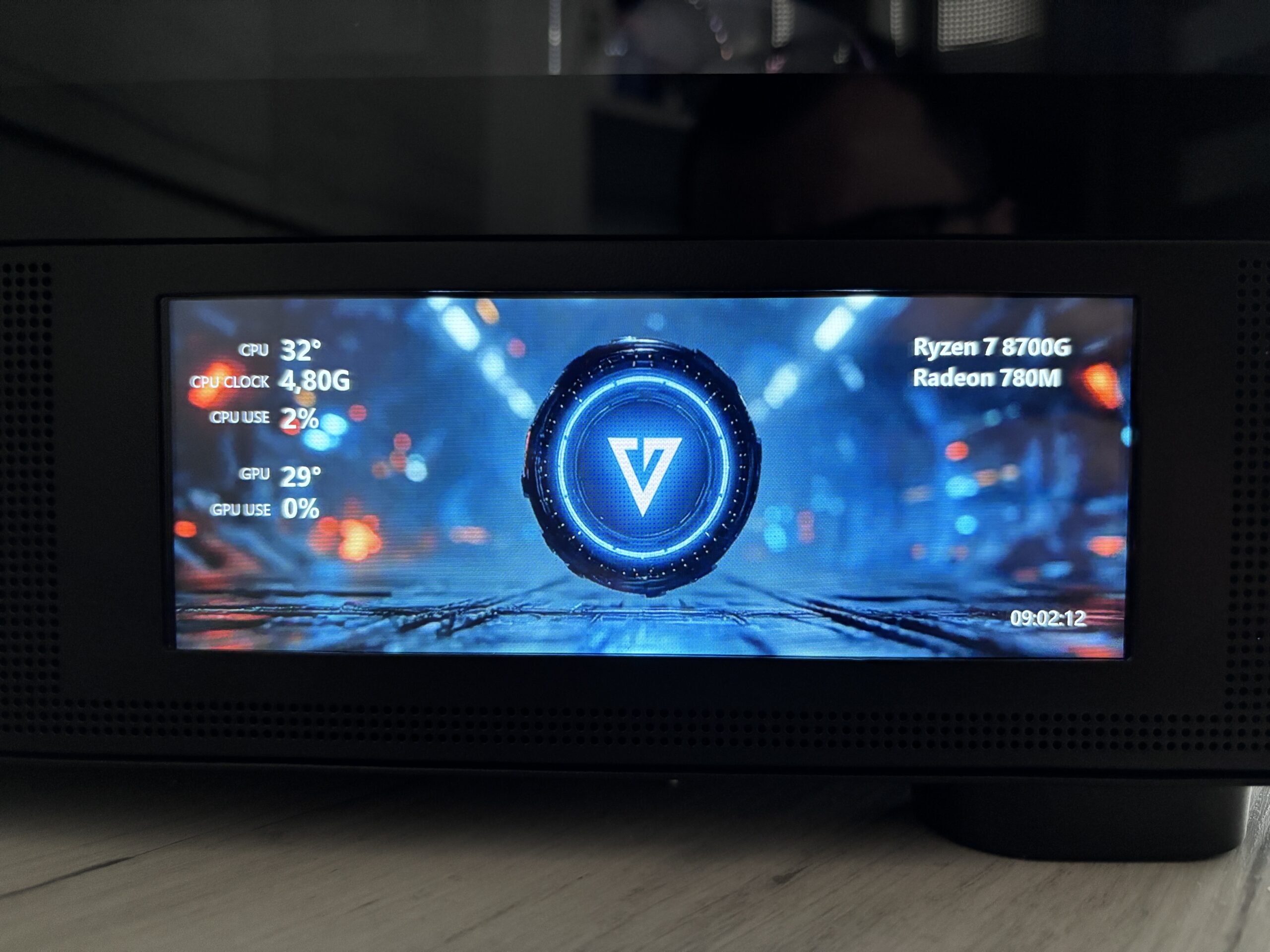 Recenzja Modecom Volcano AQ400 ARGB Midi
