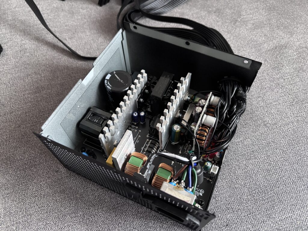 Recenzja zasilacza XPG Pylon II 750W 50 IMG 5272