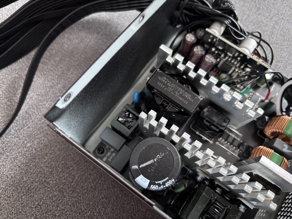 Recenzja zasilacza XPG Pylon II 750W 48 IMG 5273