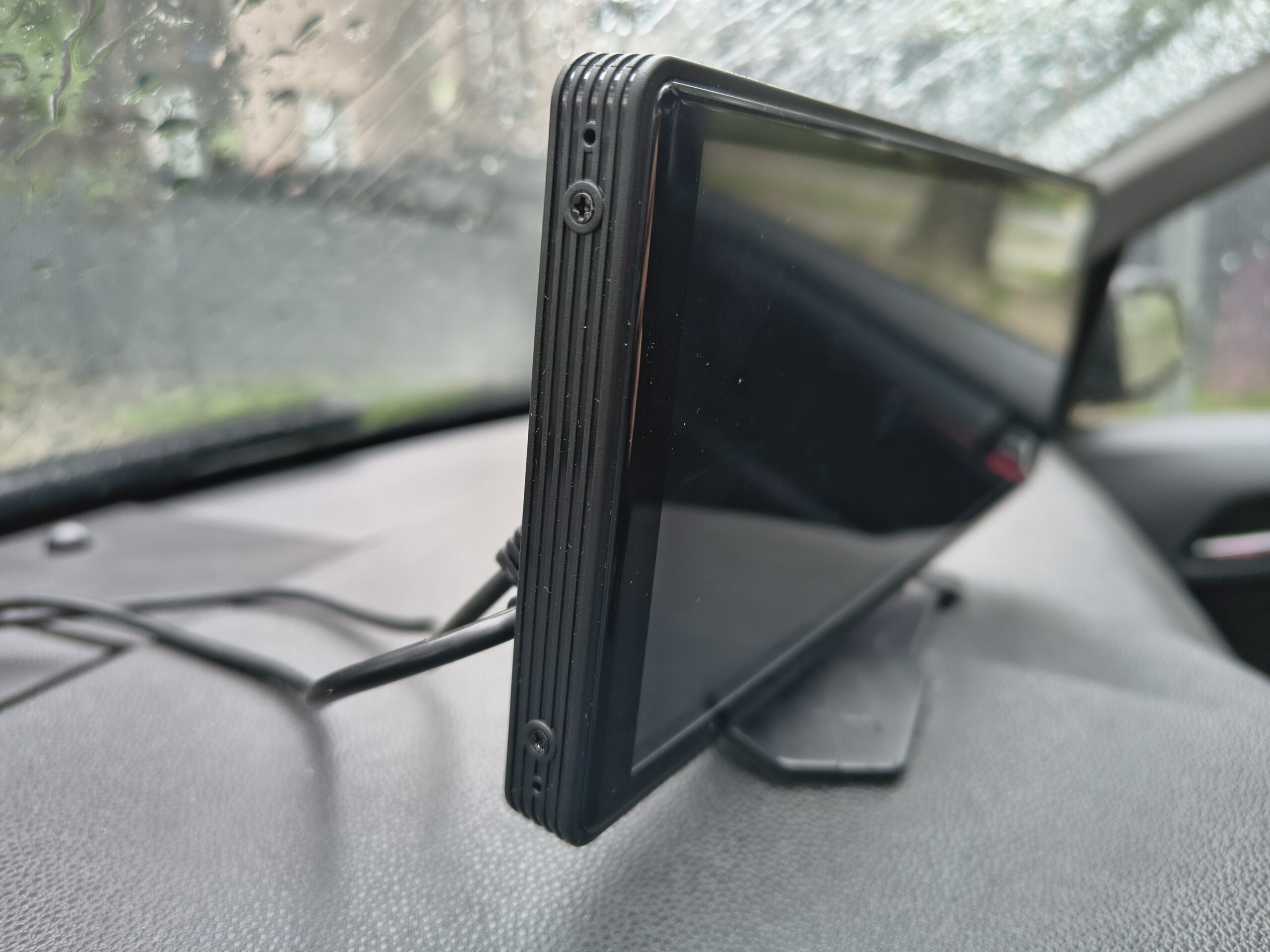 NAVITEL DS1020 – recenzja samochodowego ekranu z CarPlay i Android Auto 6 NAVITEL DS1020