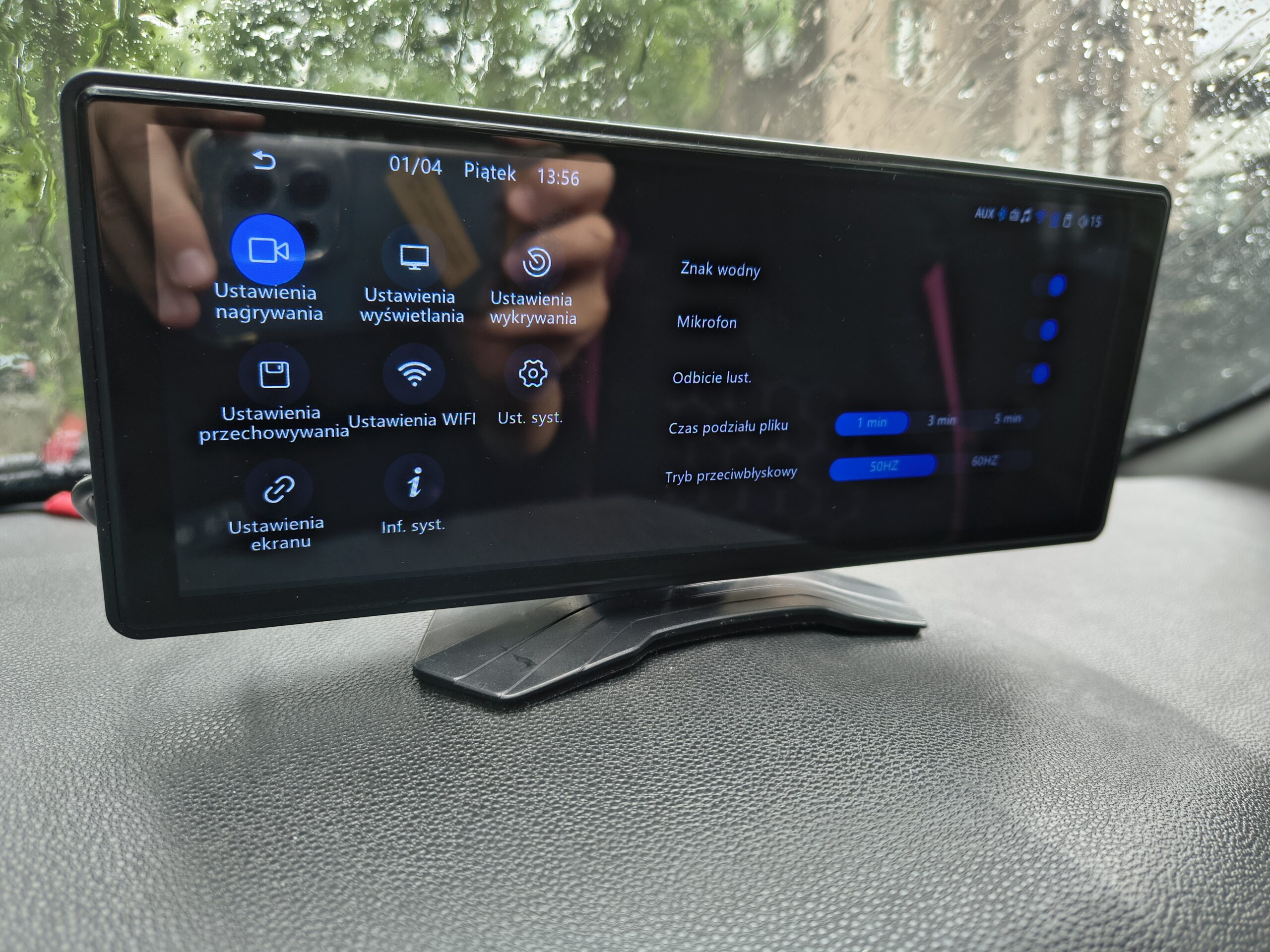 NAVITEL DS1020 – recenzja samochodowego ekranu z CarPlay i Android Auto 4 NAVITEL DS1020