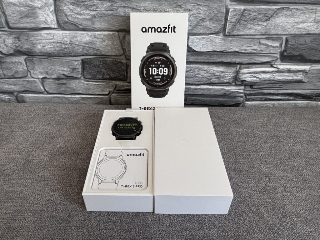 Recenzja Amazfit T-Rex 3 Pro 44 mm Tactical Black czyli mniejszy, czarny twardziel 5 Akcesoria