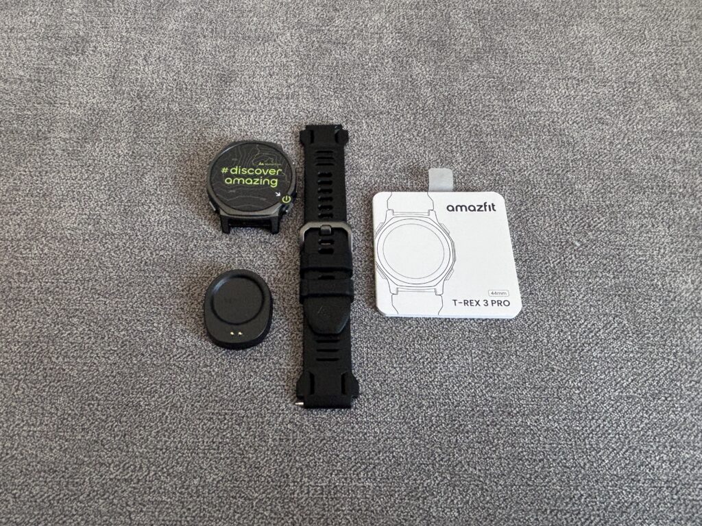 Recenzja Amazfit T-Rex 3 Pro 44 mm Tactical Black czyli mniejszy, czarny twardziel 7 Akcesoria