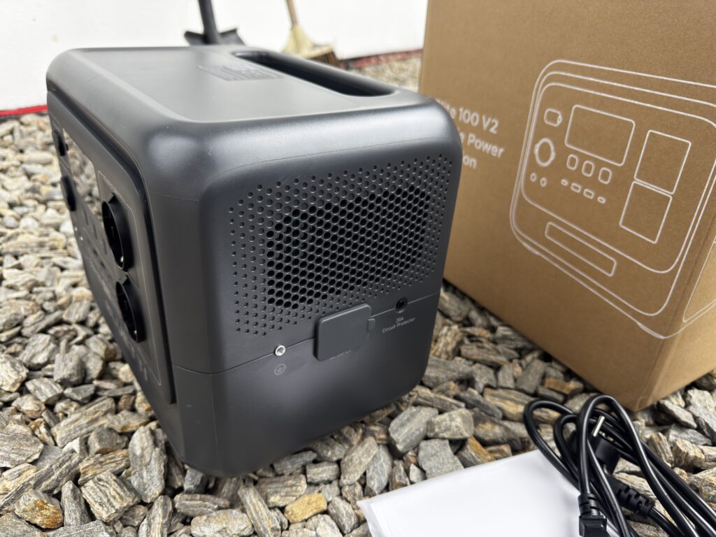 BLUETTI Elite 100 V2 – recenzja i test stacji zasilania o mocy 1800W 6 IMG 6153