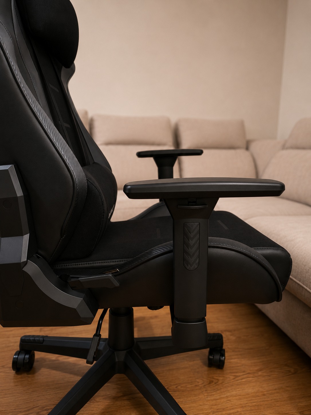 Recenzja Huzaro Force 7.6 – fotela gamingowego za około 570 zł 8 Fotel gamingowy HUZARO FORCE 7.6 Black