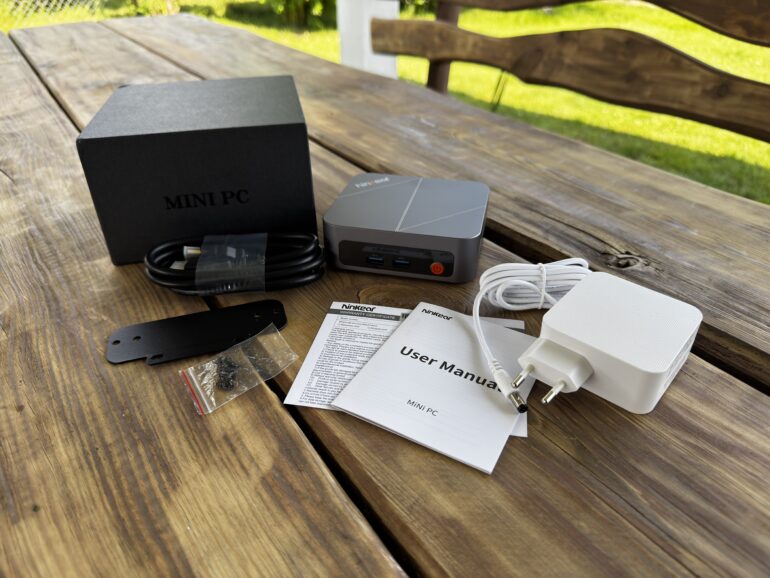 Ninkear M7 (i7-1185G7) – recenzja i test mini PC – Windows 11 i Linux Proxmox