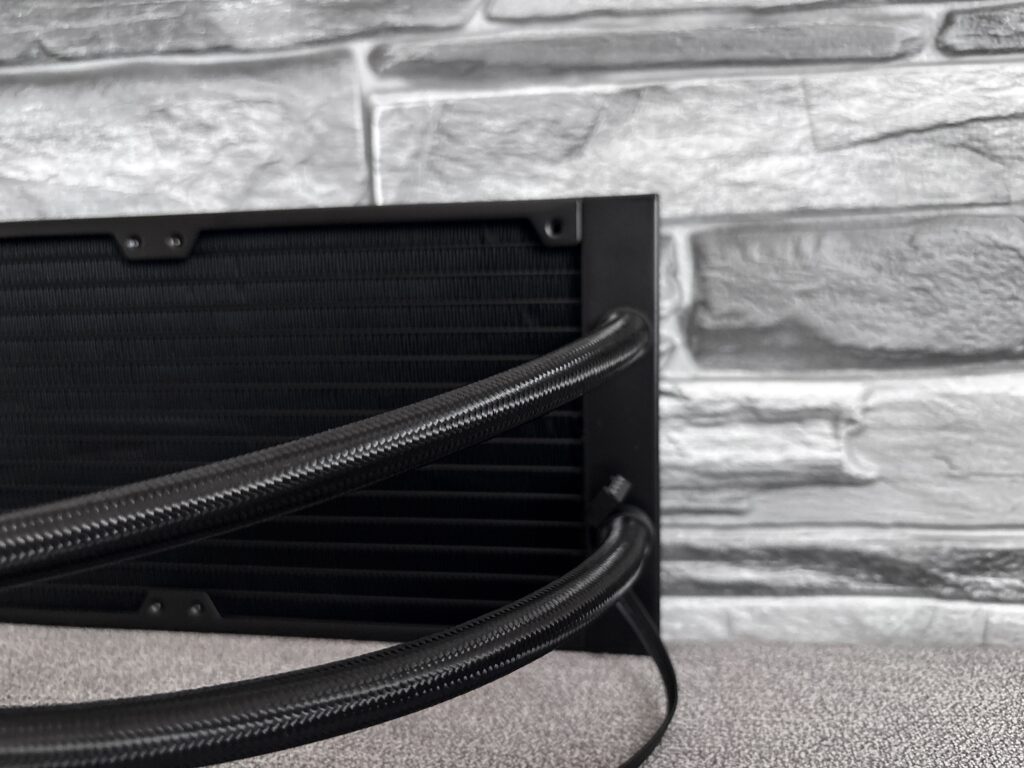 Noctua NL-LC1-42 - pierwsze AiO Noctua i od razu chłodzenie z najwyższej półki 14 Węże
