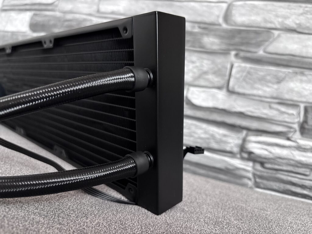 Noctua NL-LC1-42 - pierwsze AiO Noctua i od razu chłodzenie z najwyższej półki 13 Węże