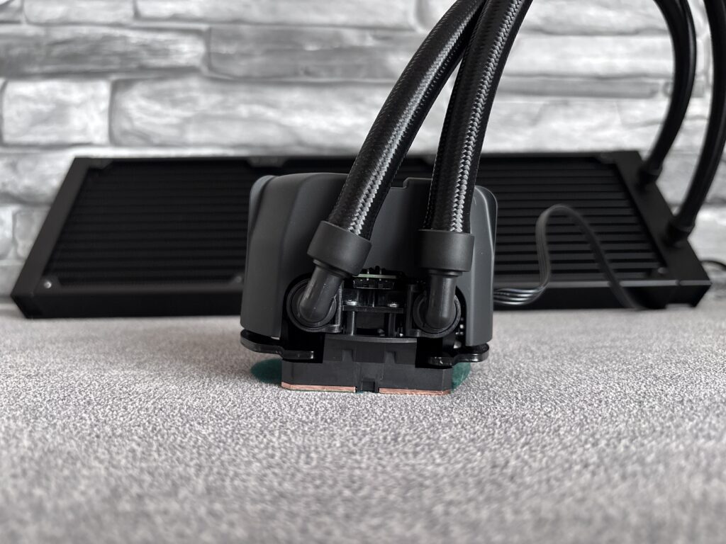 Noctua NL-LC1-42 - pierwsze AiO Noctua i od razu chłodzenie z najwyższej półki 22 Blokopompka