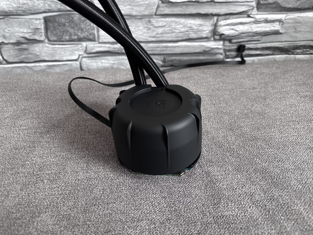 Noctua NL-LC1-42 - pierwsze AiO Noctua i od razu chłodzenie z najwyższej półki 26 Blokopompka